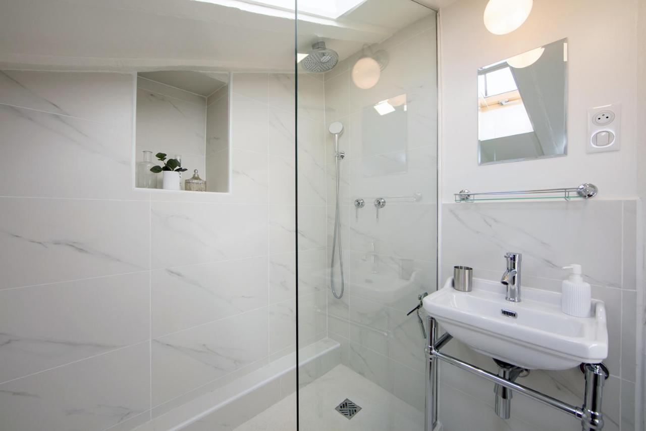 דירות ניס Cocoon Loft - Magnifique Loft Sous Toit, Refait A Neuf, Vues Splendides, Clim, Wifi מראה חיצוני תמונה