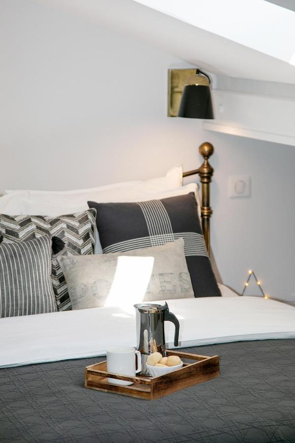 דירות ניס Cocoon Loft - Magnifique Loft Sous Toit, Refait A Neuf, Vues Splendides, Clim, Wifi מראה חיצוני תמונה