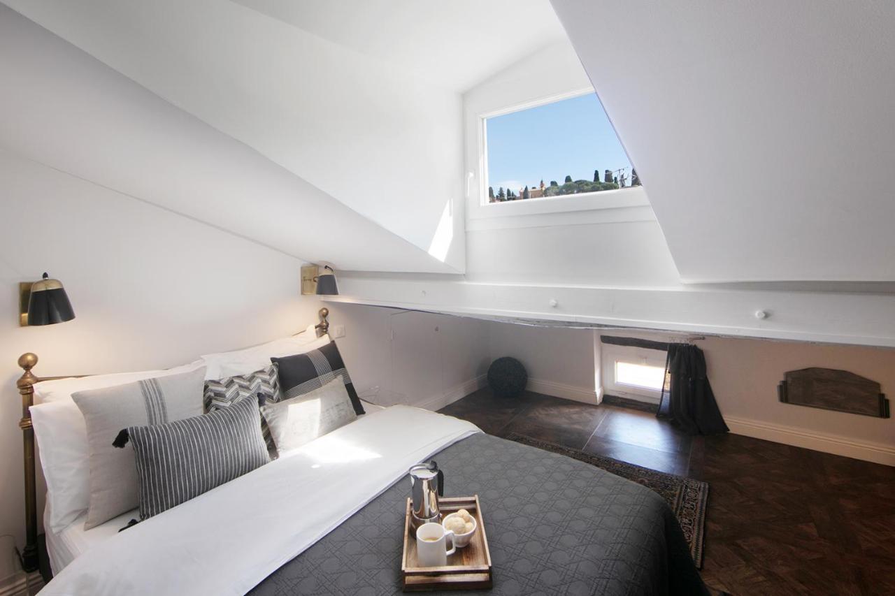 דירות ניס Cocoon Loft - Magnifique Loft Sous Toit, Refait A Neuf, Vues Splendides, Clim, Wifi מראה חיצוני תמונה